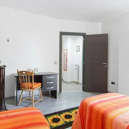 Casa Mia Al Centro - Apartment In Napoli Naples