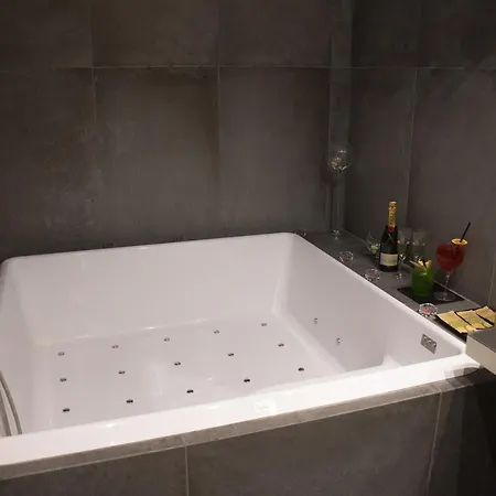 Bed & Breakfast Megaris Luxury Napoli