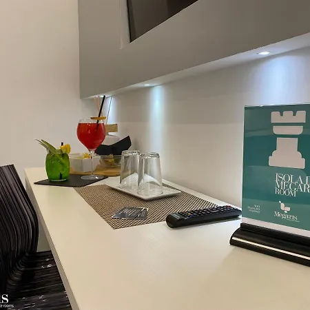 Bed & Breakfast Megaris Luxury