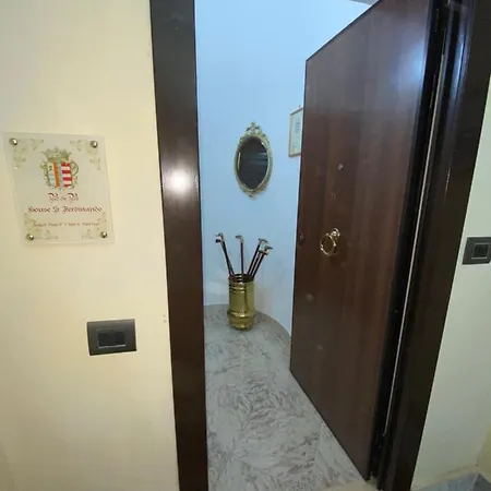 House S. Ferdinando Apartment Naples