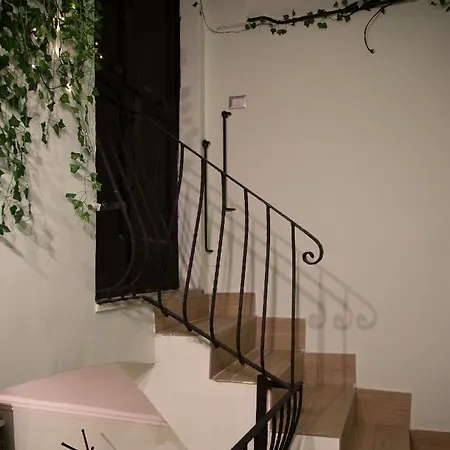 Via Tribunali-duomo Casa Con Vasca Idromassaggio Apartamento