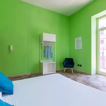 Family With Terrace Apartament