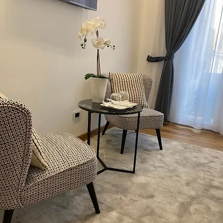 Bed & Breakfast Downtown - E Si Nun Canto Moro Naples