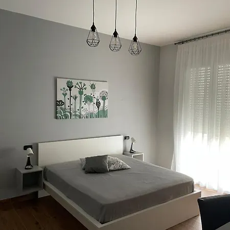 Reginella Naples