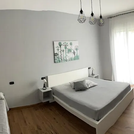 Reginella Naples
