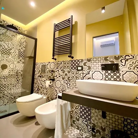 Bed & Breakfast L'infinito 88 Naples