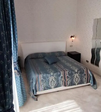 Toledo 3* نابولي