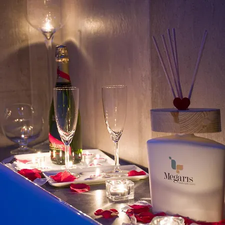 Megaris Luxury