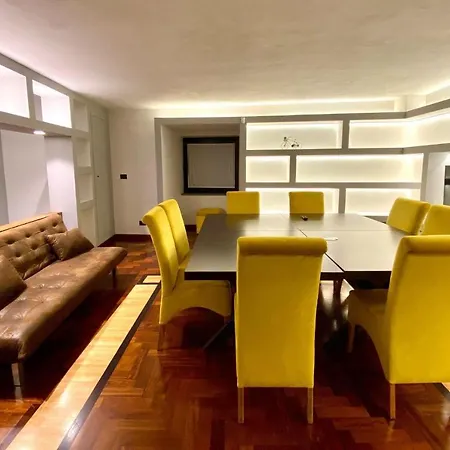 Apartment Piano B