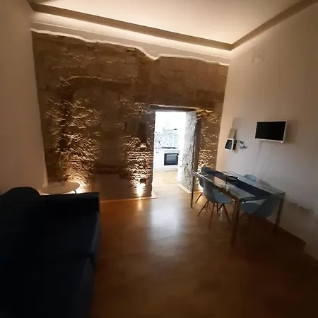 Apartment Pignasecca Naples