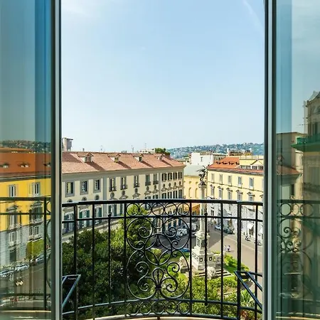 Elegante A Piazza Dei Martiri By Wonderful Italy Naples