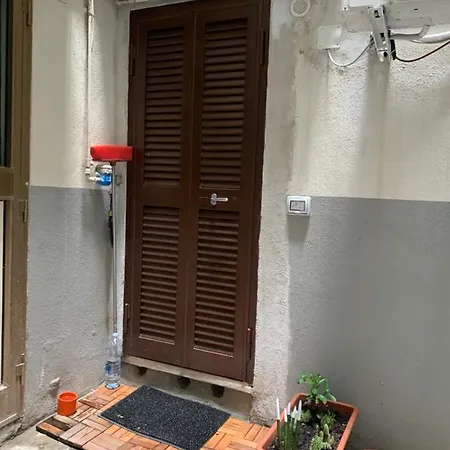 Apartment La Casetta Ai Gradoni Di Chiaia Naples