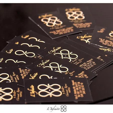 L'infinito 88 * Naples