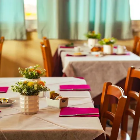 Garden Hotel