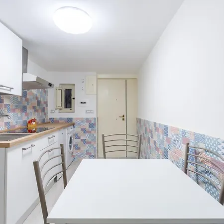 Apartment Nilo 1 - Shelter In The Center By Napoliapartments *