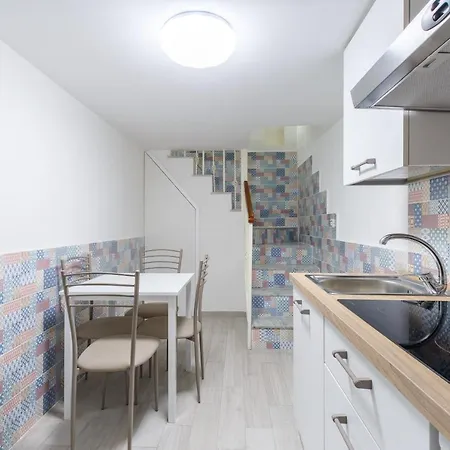 Nilo 1 - Shelter In The Center By Napoliapartments Naples