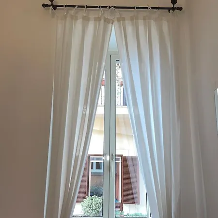 Residenza Chiaia Bed & Breakfast