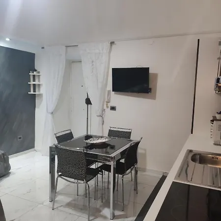 La Casa Di Titina * Naples