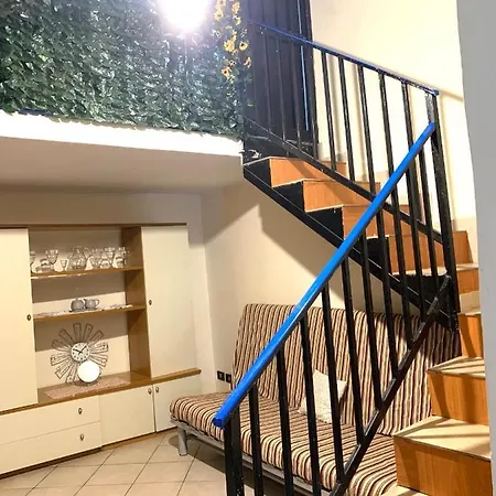 Apartment Holiday House San Biagio,41 Naples