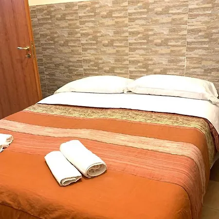 Holiday House San Biagio,41 Naples