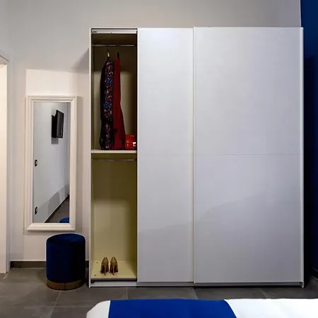 Apartment In Blu Maison *