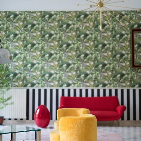 Avantgarden Naples