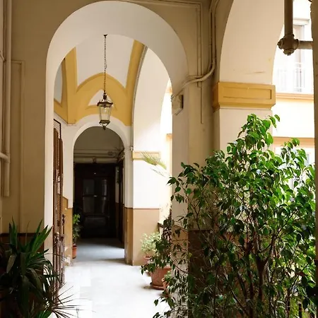 Duomo 77 - In The Heart Of The Historical Center By Elite *