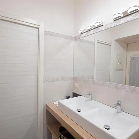 Apartment Dimora Donn'alba *