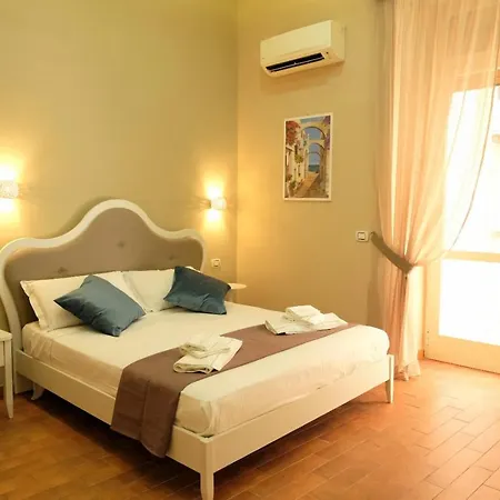 Queen 20 - Private Rooms Duomo Napoli Guest house Naples