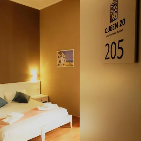 Queen 20 - Private Rooms Duomo Napoli Guest house Naples