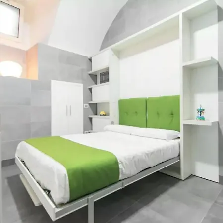 Mezzocannone - Casa Vacanze Centro Storico *
