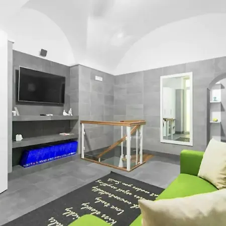 Mezzocannone - Casa Vacanze Centro Storico Appartamento Napoli