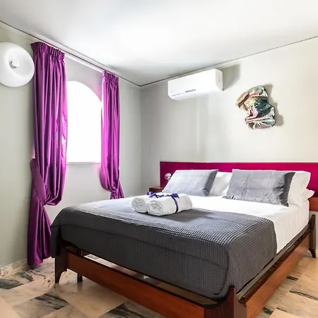 Avantgarden Naples