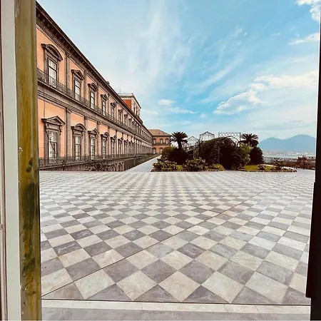 Downtown - E Si Nun Canto Moro Naples