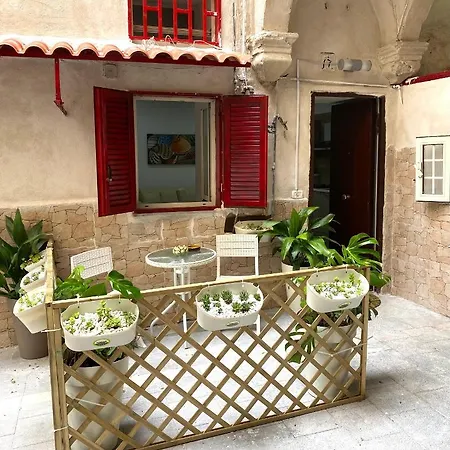 Apartment Golden House *