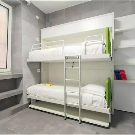 Mezzocannone - Casa Vacanze Centro Storico Appartamento Napoli