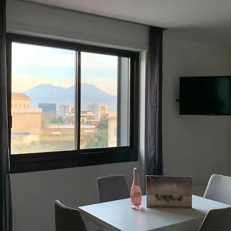 Mondo Suites Apartments דירה נאפולי