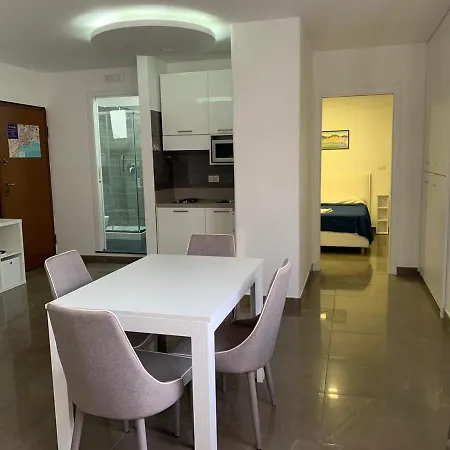 Mondo Suites Apartments