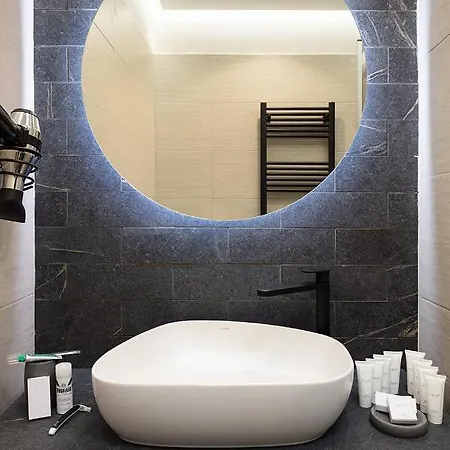 Poerio 25 Boutique Hotel *