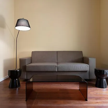 Poerio 25 Boutique Neapel
