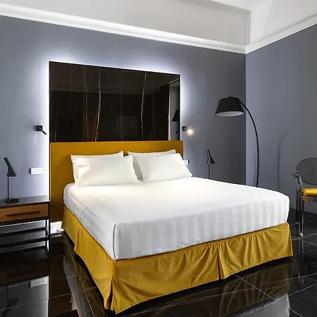 Poerio 25 Boutique