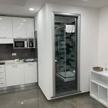 דירה Mondo Suites Apartments