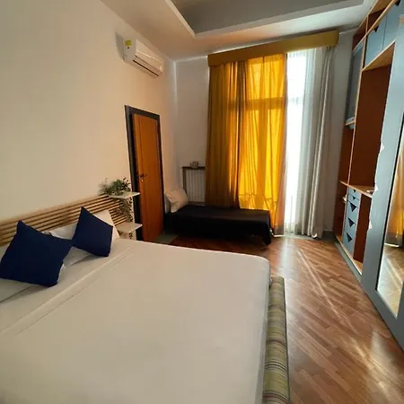 Smln & Bed & Breakfast Naples