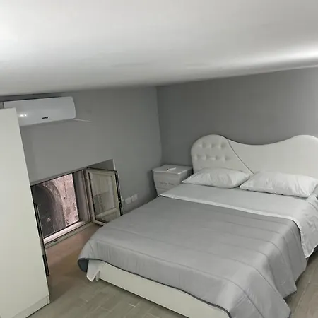 Sant'agostino House