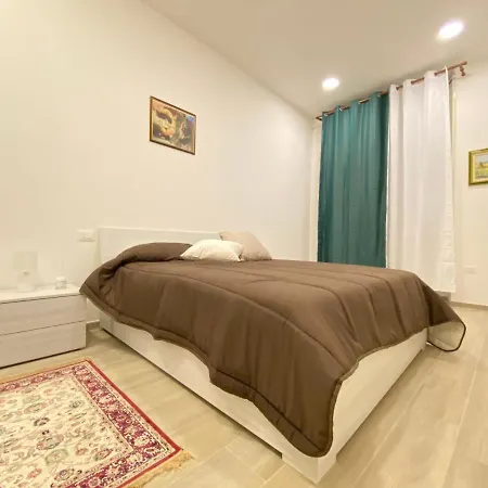 Spaccanapoli Pad Apartament * Neapol