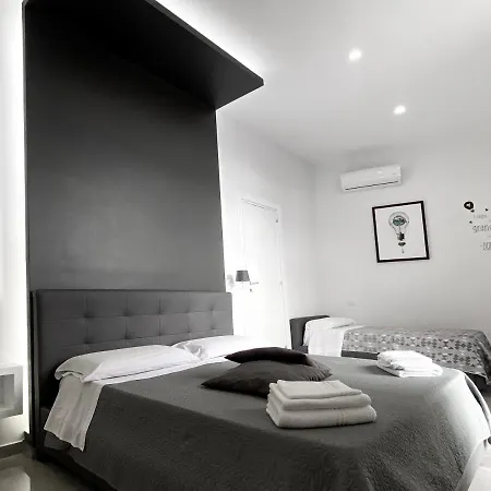 Bed and breakfast Aurora Luxury Nápoles