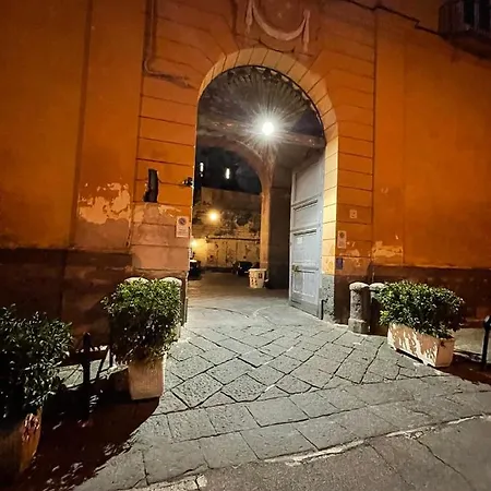 Apartment Holiday Tarsia Vicino Piazza Dante - Toledo *