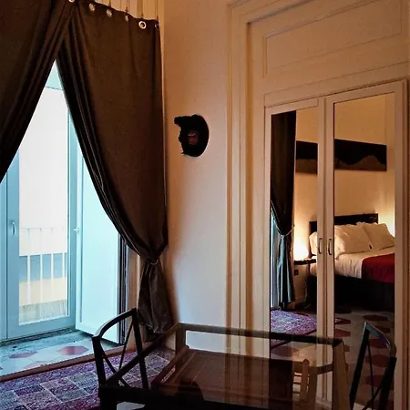 La Galleria * نابولي