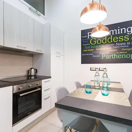 Apartment Baubo Sulla Via Dei Presepi By Napoliapartments *