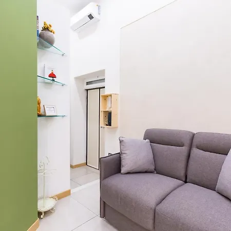 Apartment Baubo Sulla Via Dei Presepi By Napoliapartments